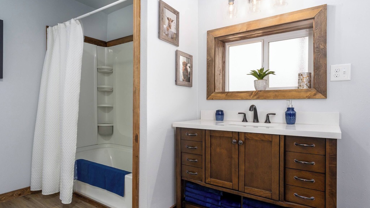 Photo of Bathroom in Anaconda