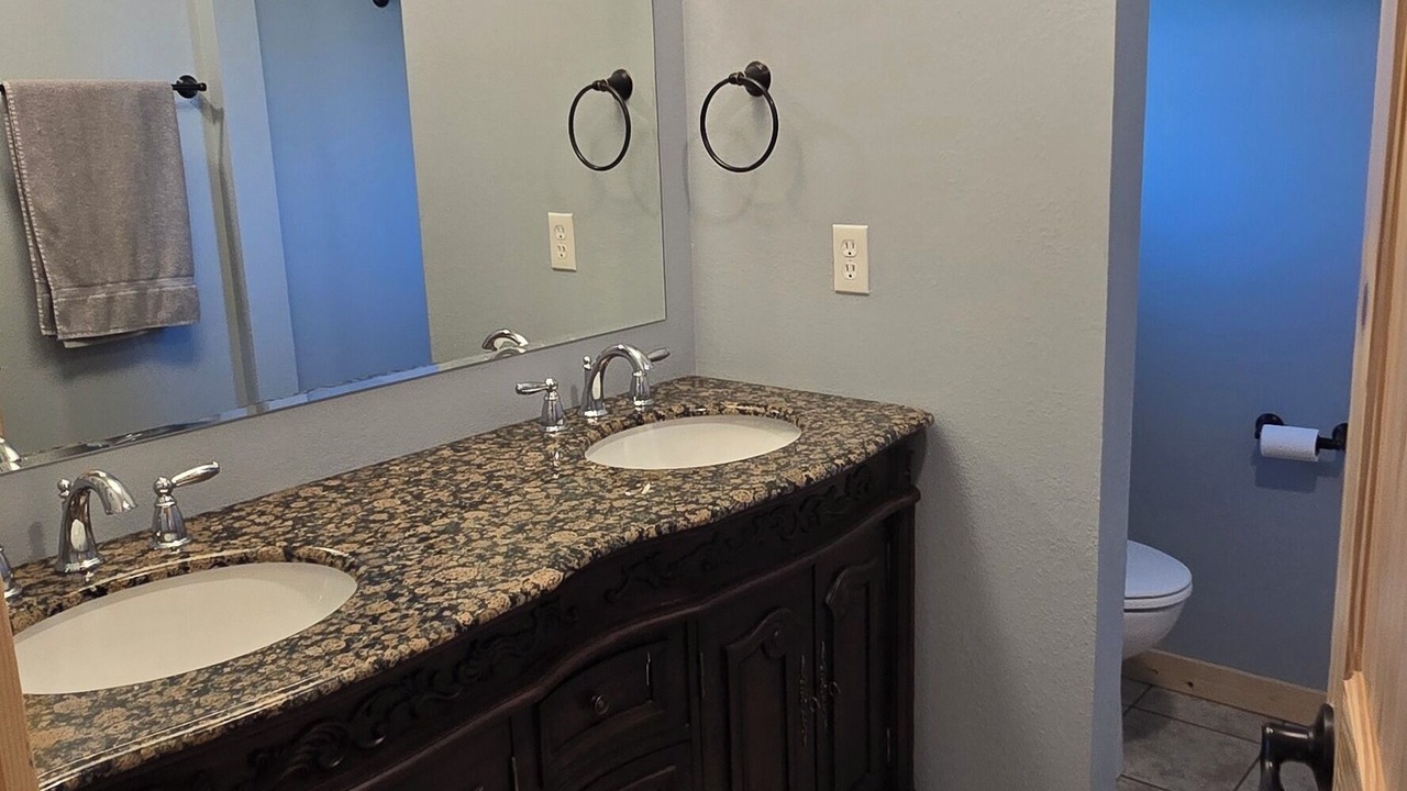 Photo of Bathroom in Dillon