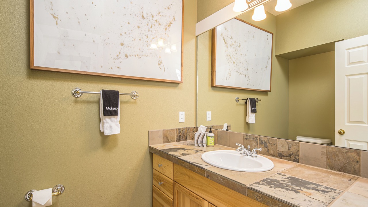Photo of Bathroom in Saddle Ridge