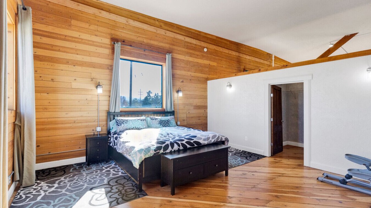 Photo of Bedroom in Hamilton