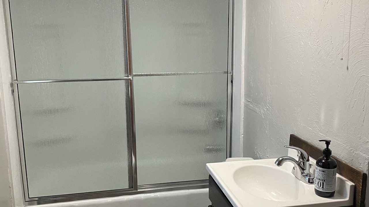 Photo of Bathroom in Edgar