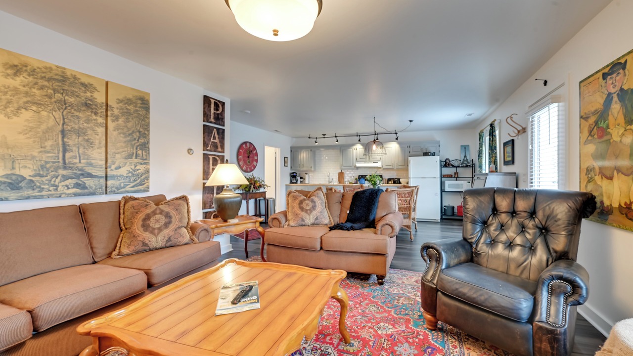Photo of Livingroom in Corvallis
