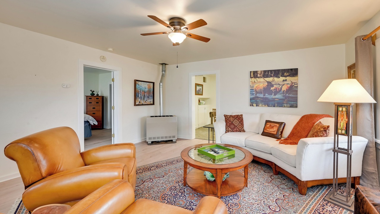 Photo of Livingroom in Corvallis