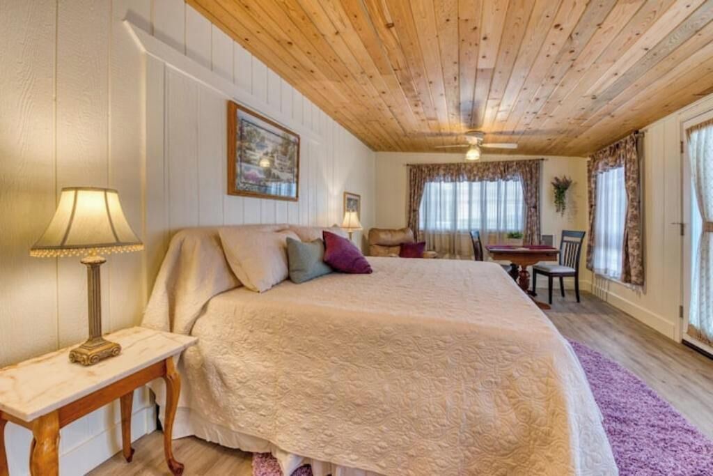 Photo of Bedroom in Corvallis