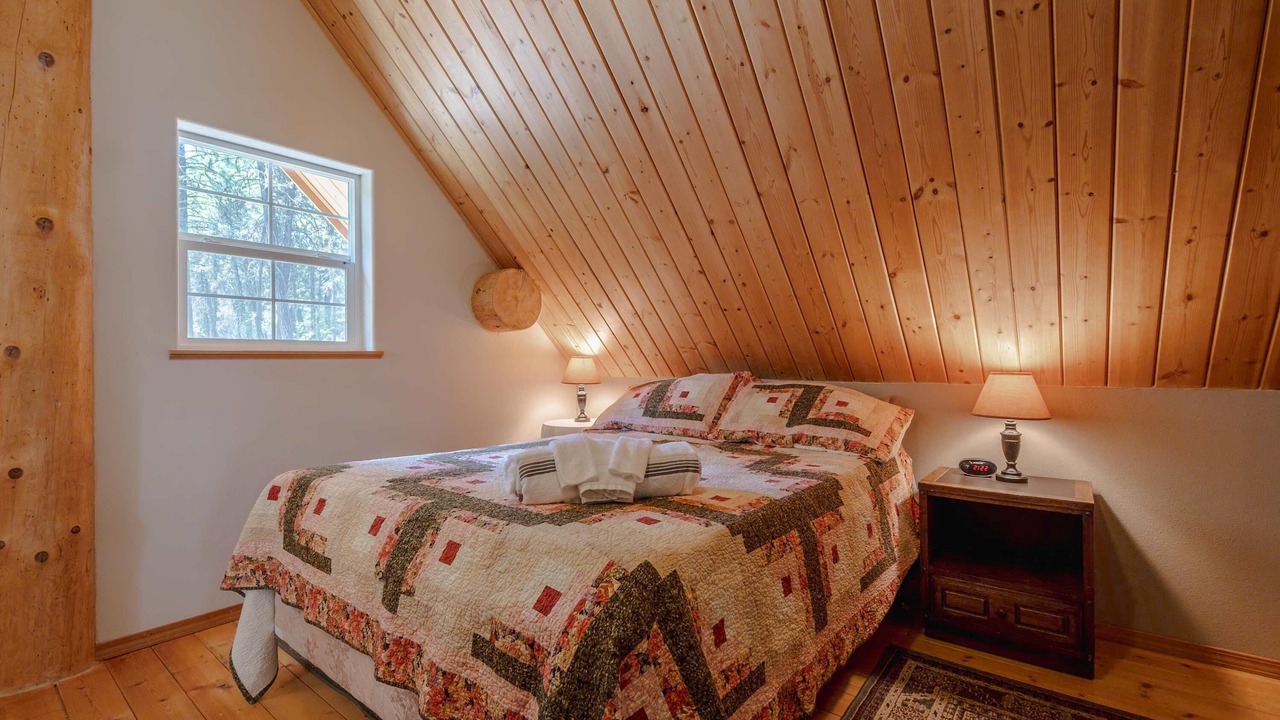 Photo of Bedroom in Eureka