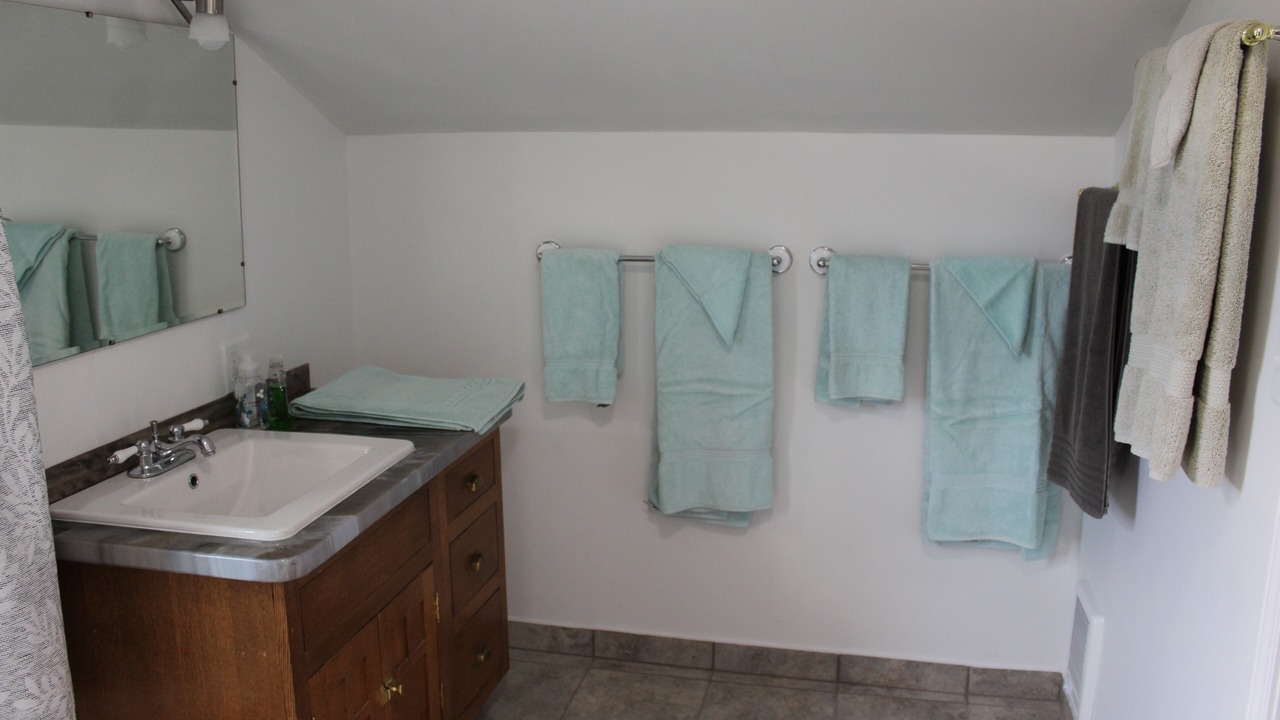 Photo of Bathroom in Garrison