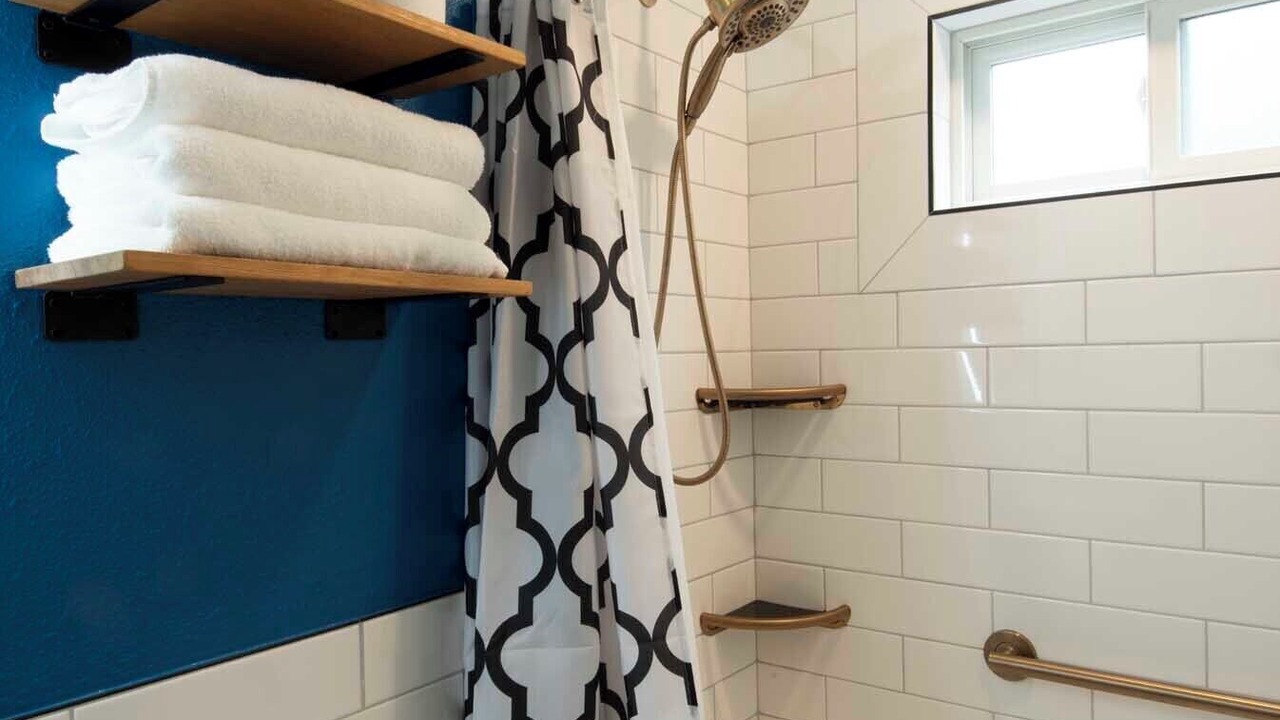 Photo of Bathroom in Franklin to the Fort