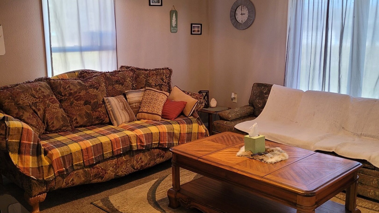 Photo of Livingroom in Steele