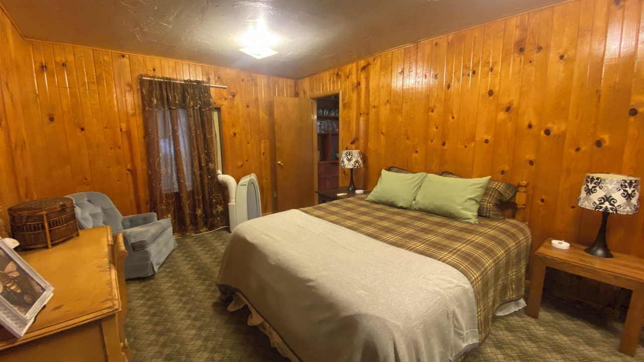 Photo of Bedroom in Plains