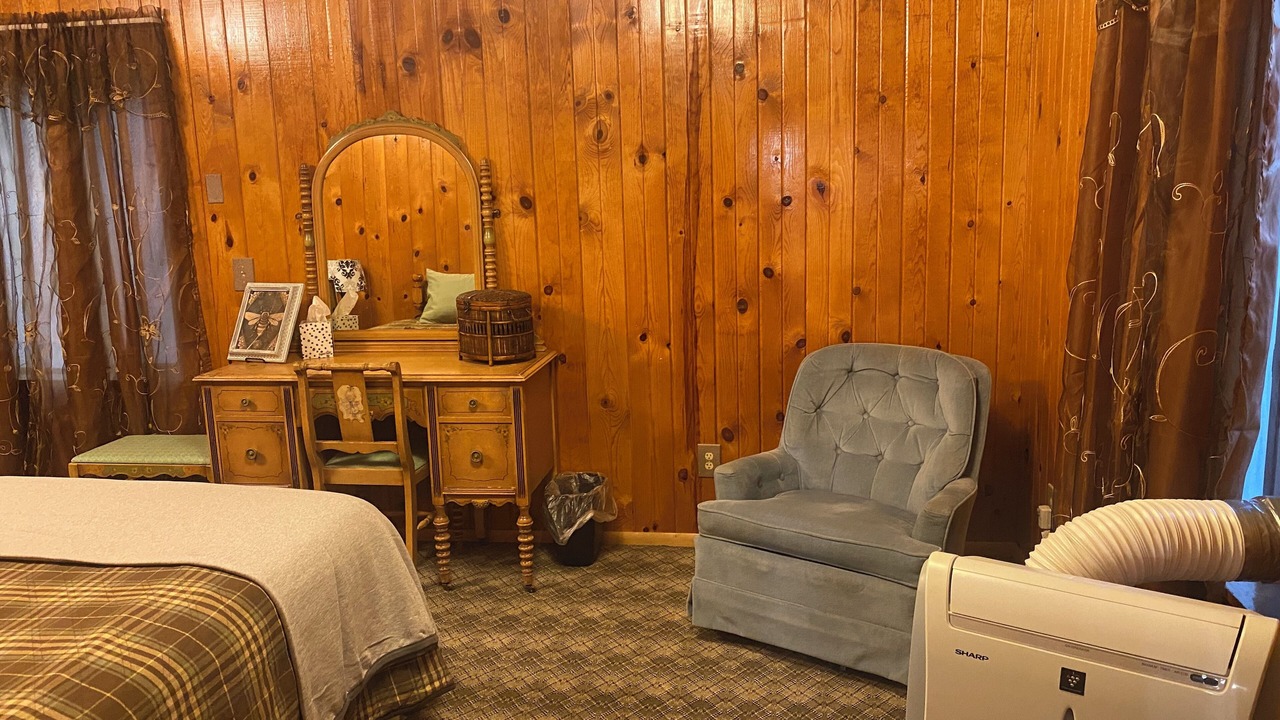 Photo of Bedroom in Plains