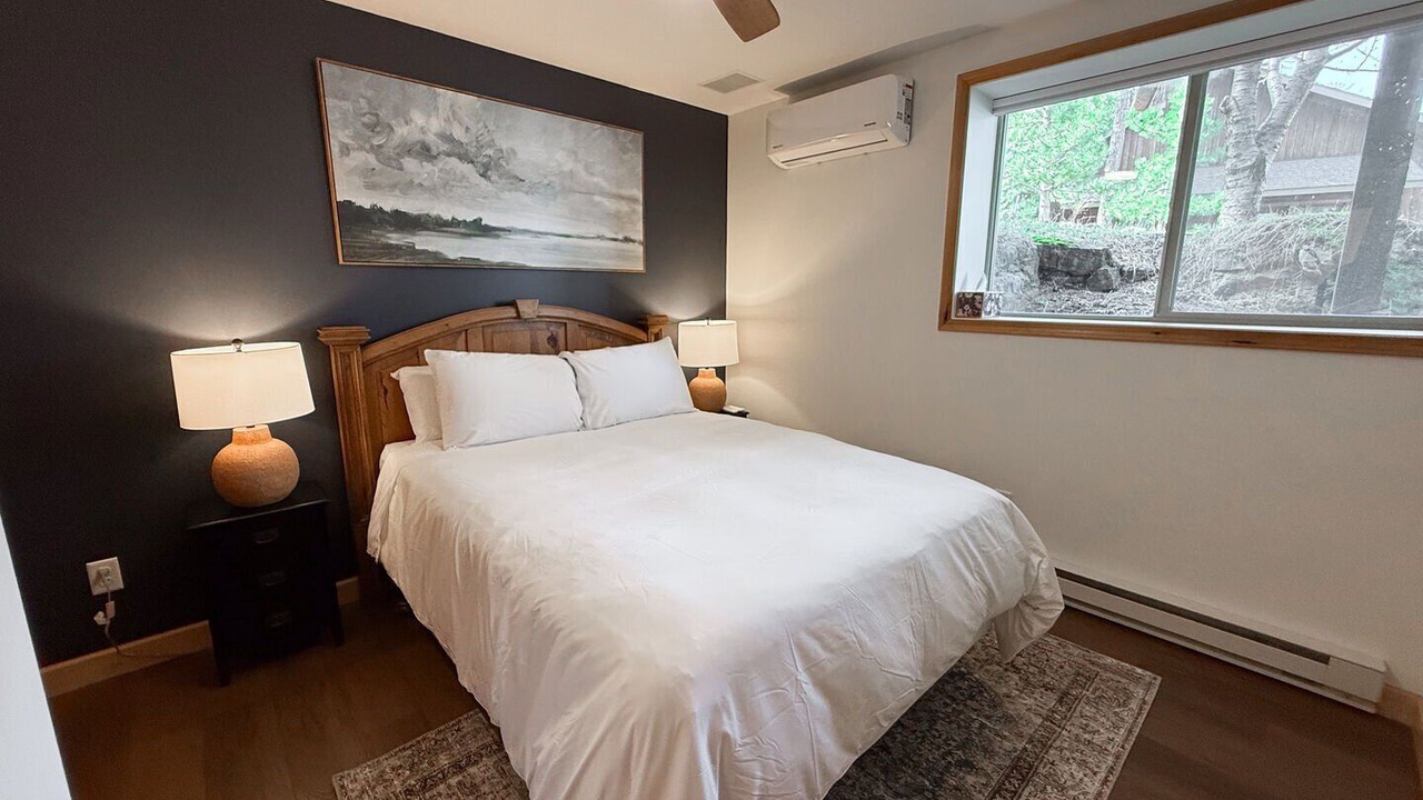 Photo of Bedroom in Finley Point