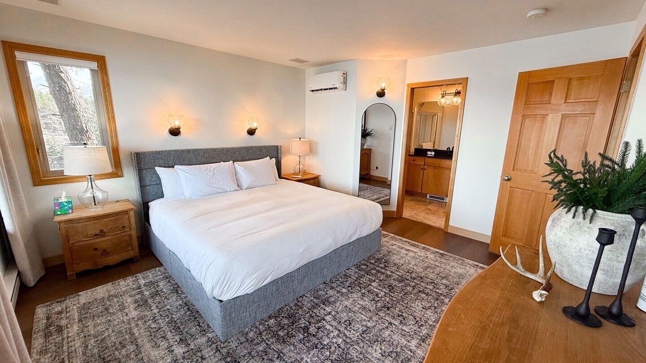 Photo of Bedroom in Finley Point