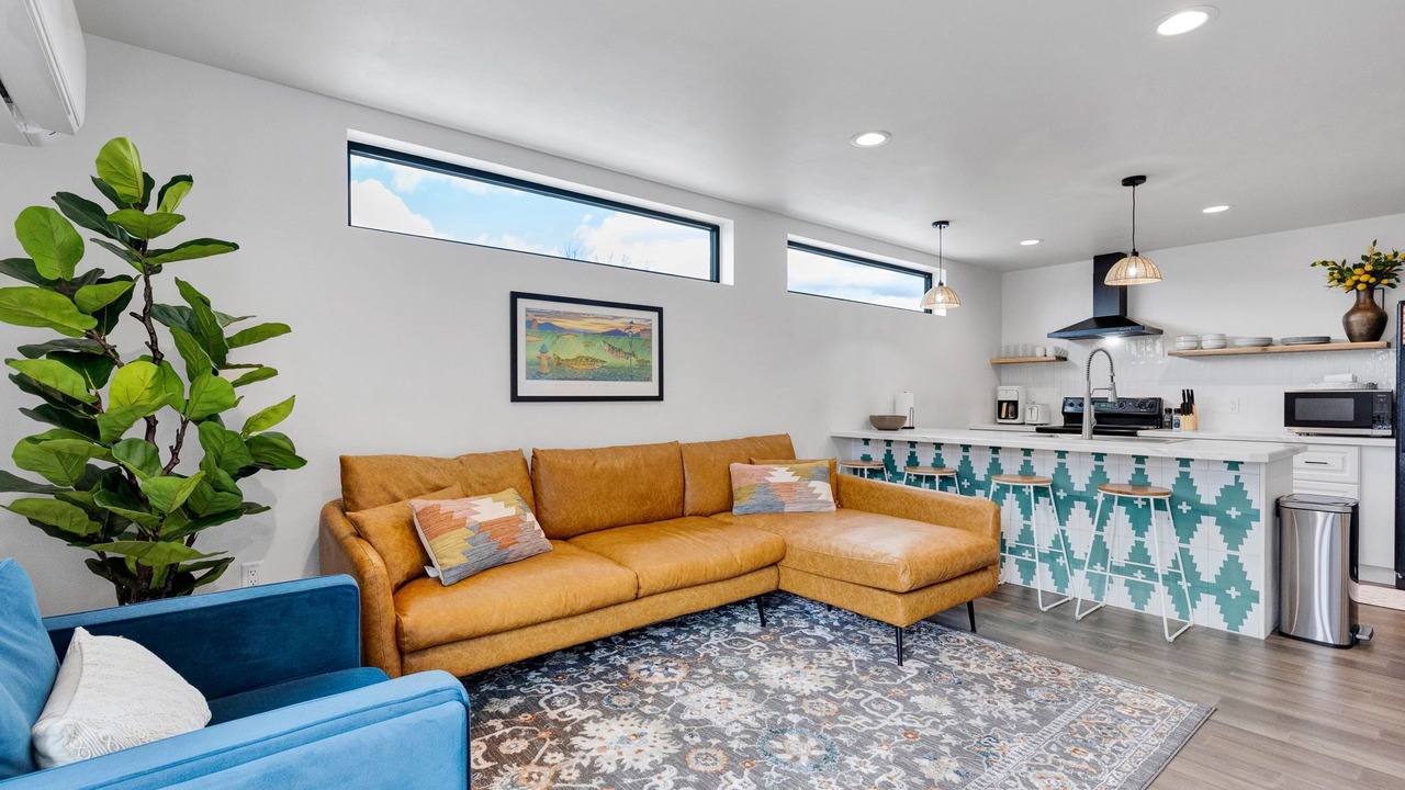 Photo of Livingroom in Southgate Triangle