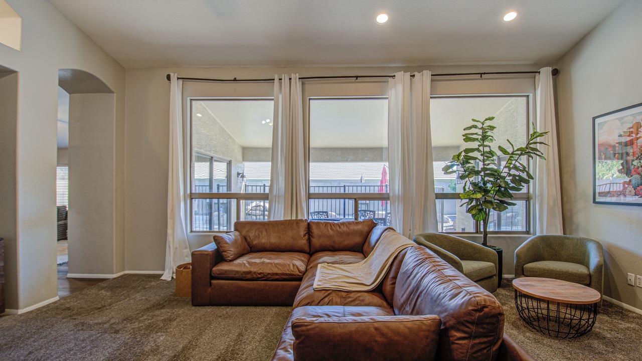 Photo of Livingroom in East Mesa