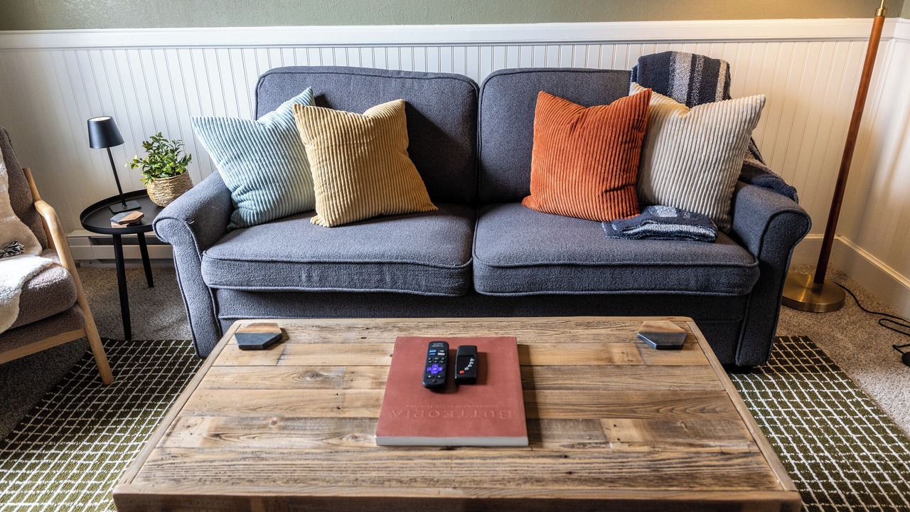 Photo of Livingroom in Butte