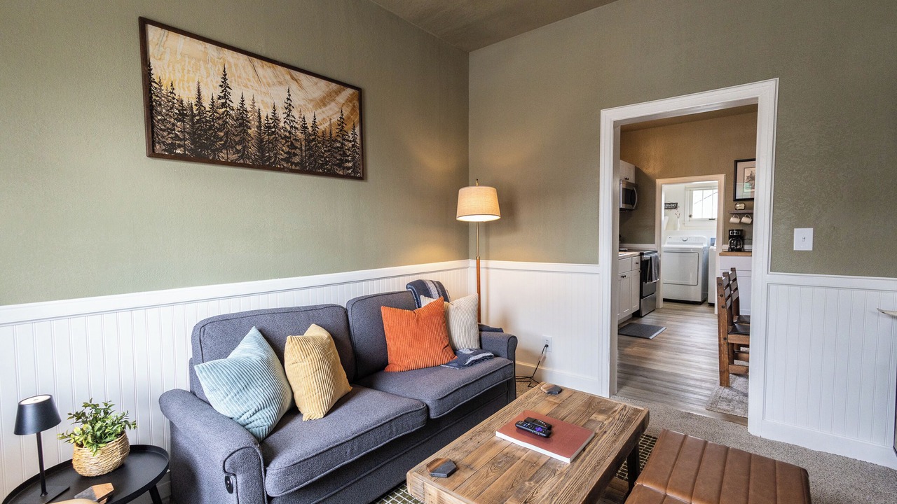 Photo of Livingroom in Butte