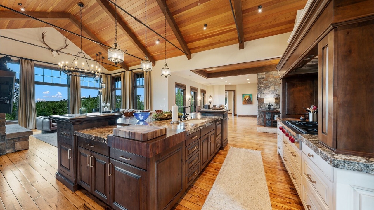 Photo of Kitchen in Spanish Peaks