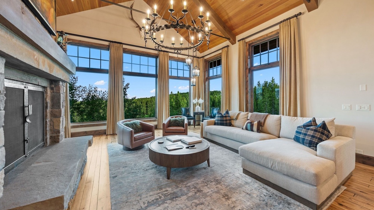 Photo of Livingroom in Spanish Peaks