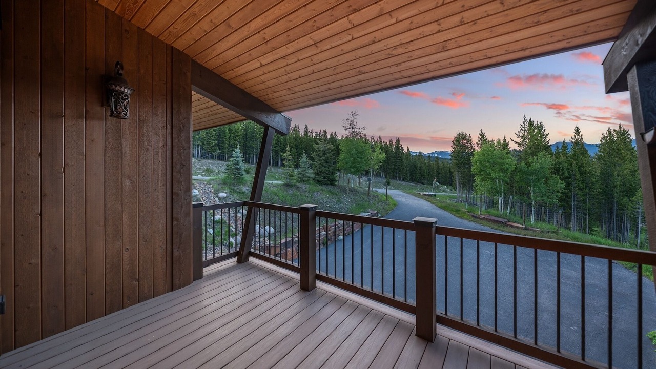 Photo of Patio Balcony in Spanish Peaks