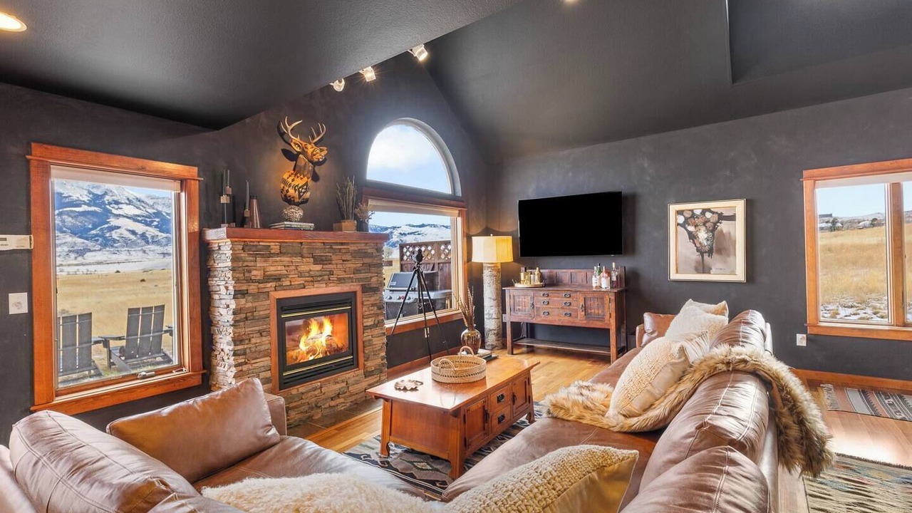 Photo of Livingroom in Emigrant