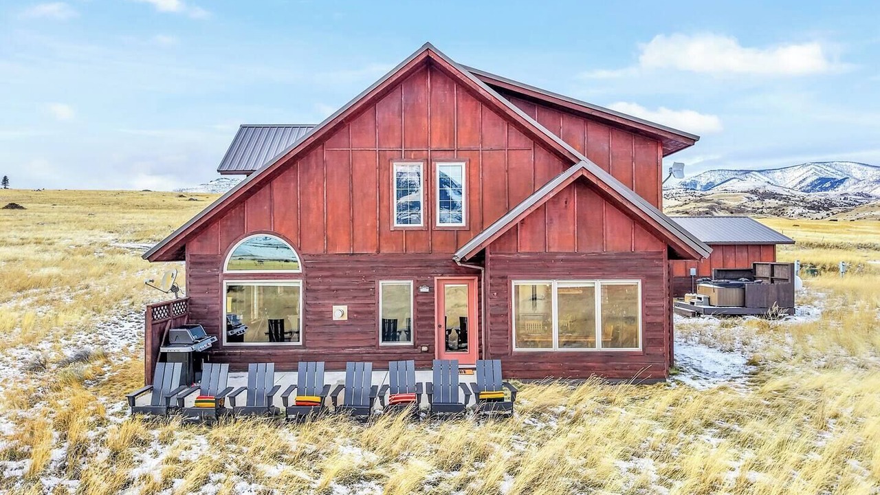 Photo of Outdoor in Emigrant