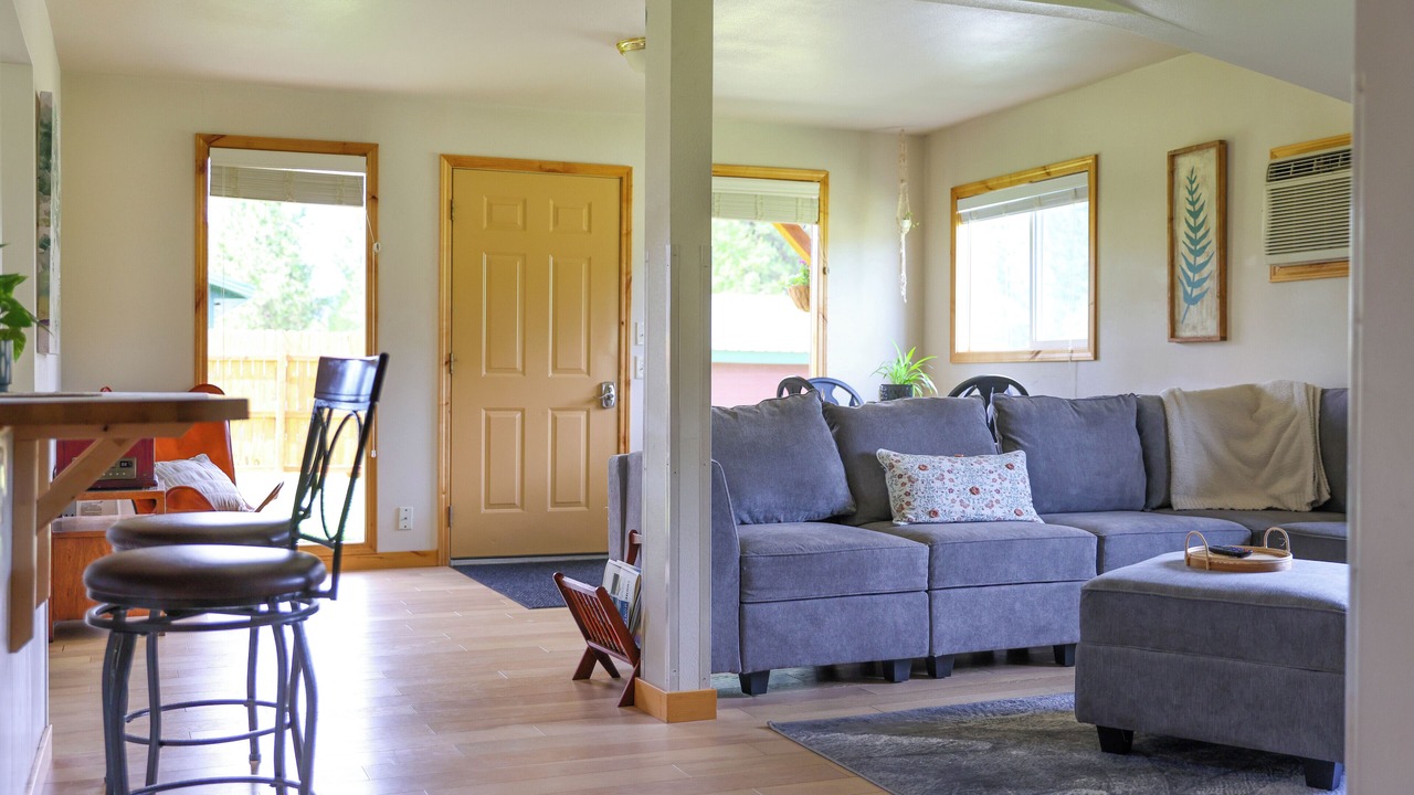 Photo of Livingroom in White Pine