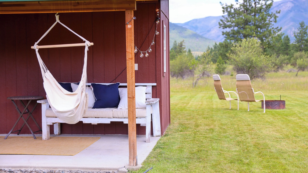 Photo of Patio Balcony in White Pine