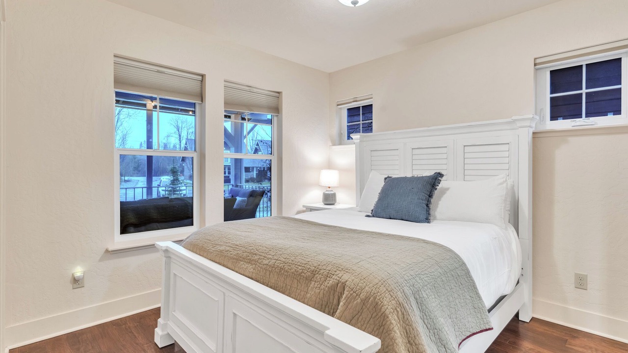 Photo of Bedroom in Dover Bay