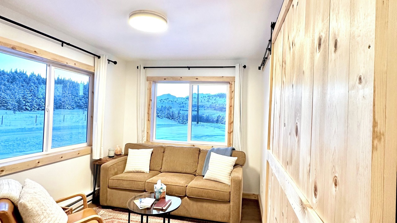 Photo of Livingroom in East Glacier Park