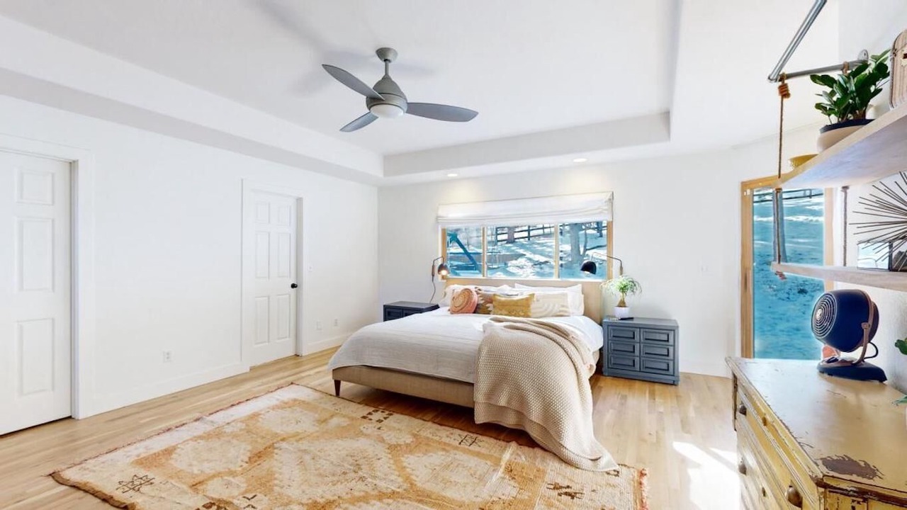 Photo of Bedroom in Genesse North Central