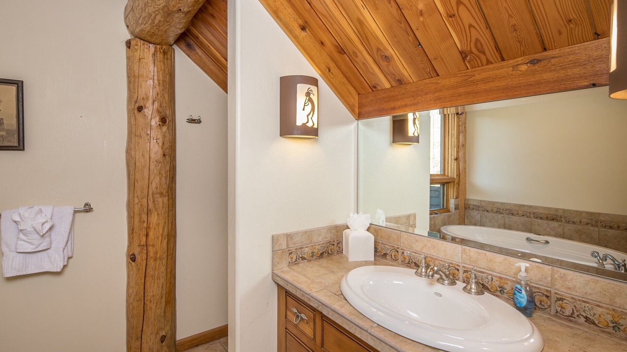 Photo of Bathroom in Big Sky