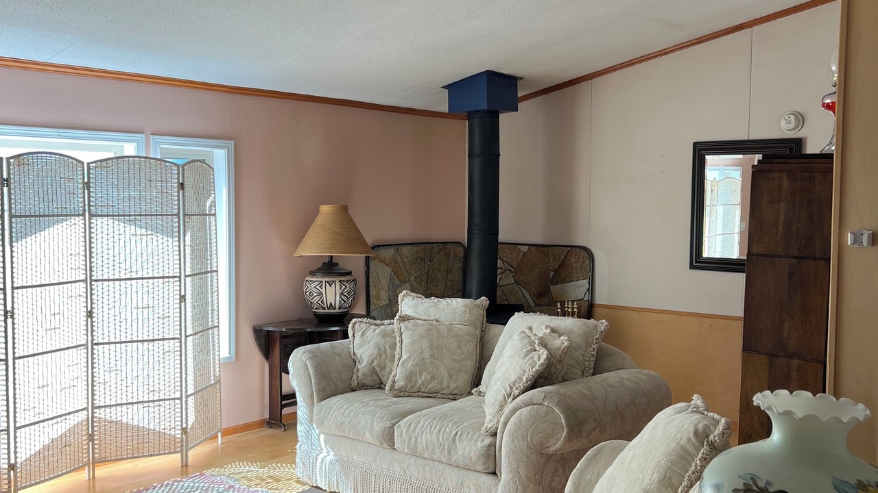 Photo of Livingroom in Emigrant
