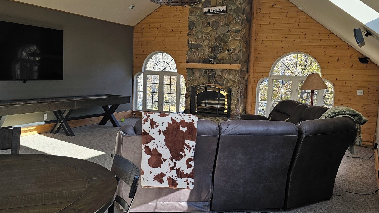 Photo of Livingroom in Butte
