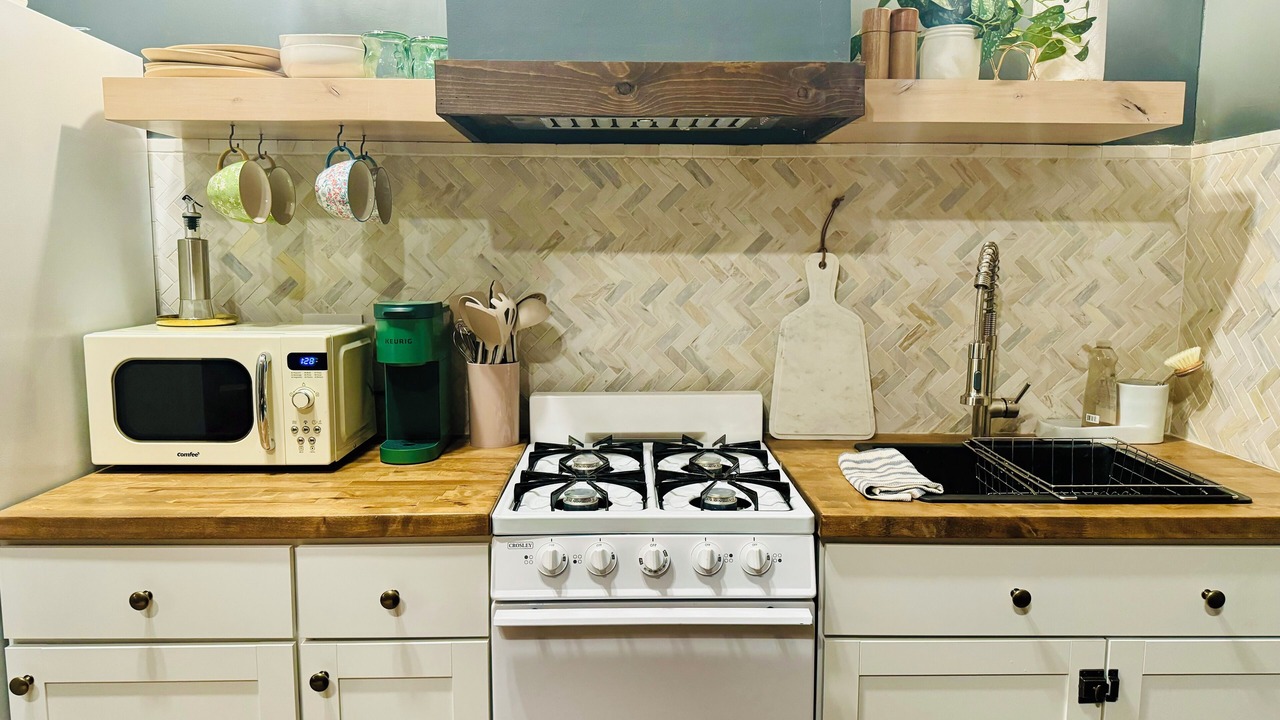 Photo of Kitchen in Pompeys Pillar