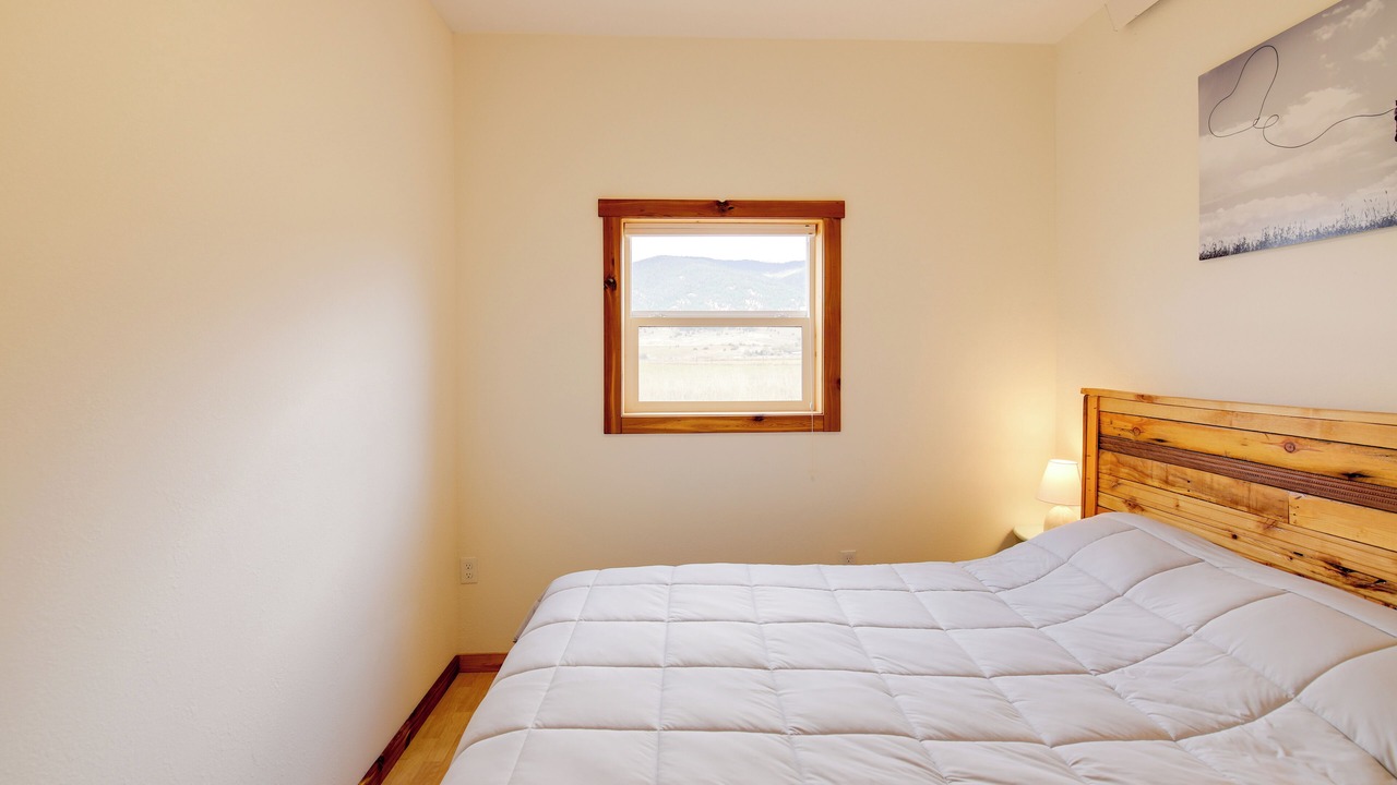 Photo of Bedroom in Arlee