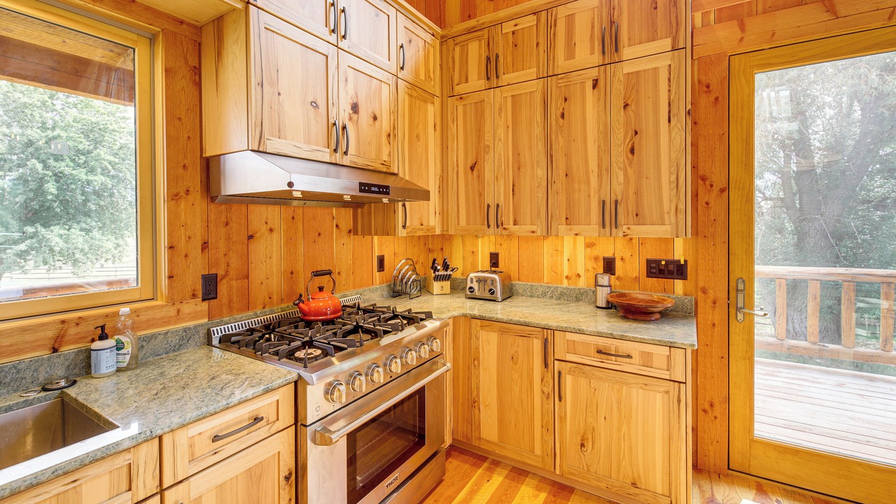 Photo of Kitchen in Arlee