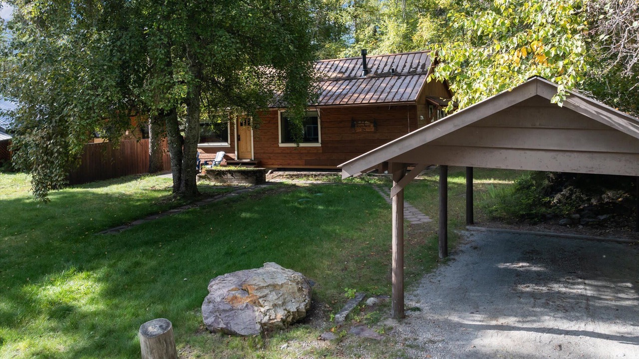 Photo of Outdoor in West Glacier