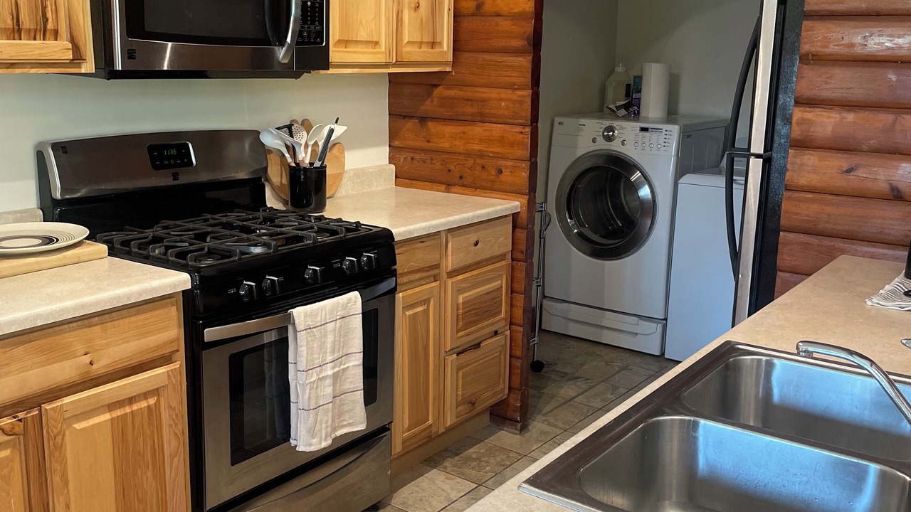 Photo of Kitchen in Upper Rattlesnake