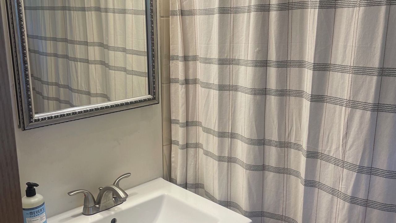 Photo of Bathroom in Upper Rattlesnake