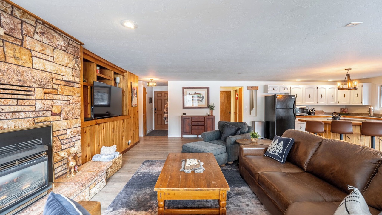 Photo of Livingroom in Red Lodge