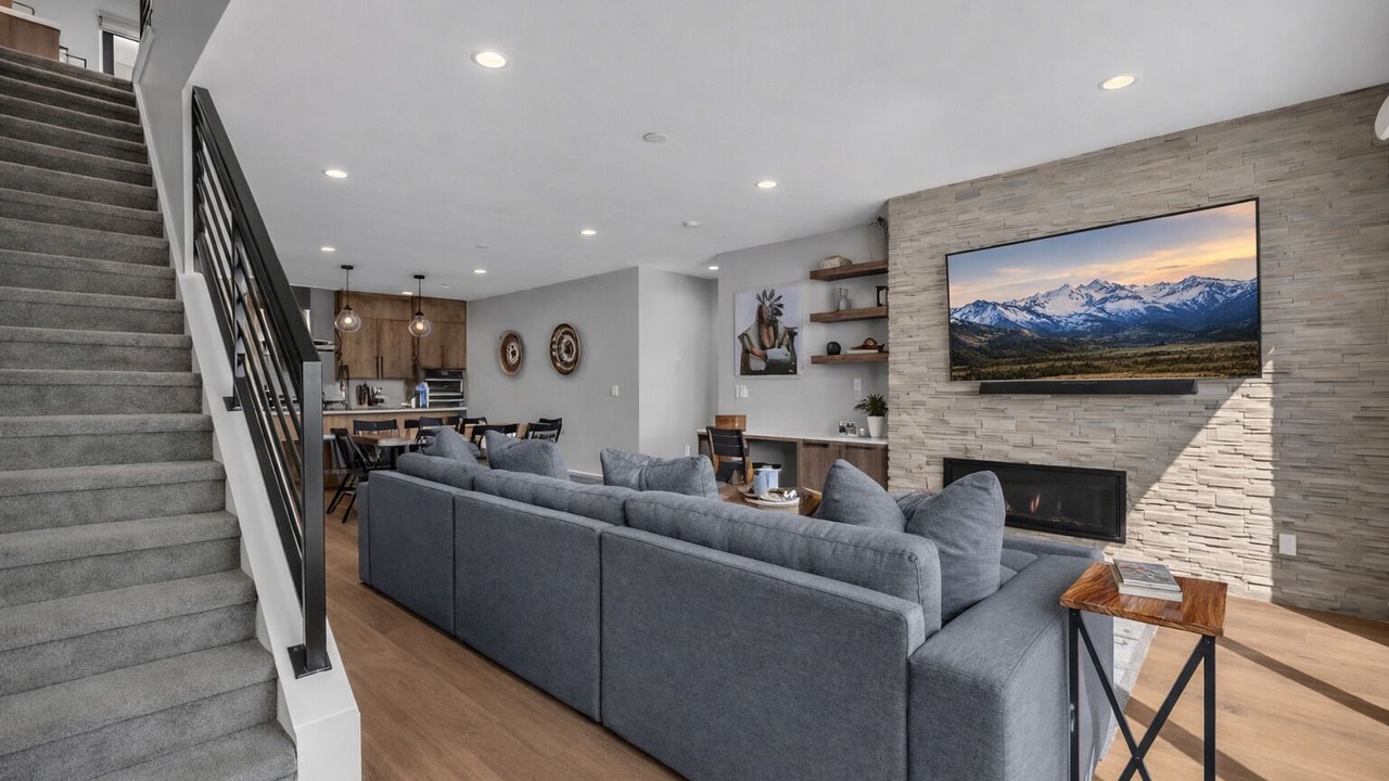 Photo of Livingroom in Hideout