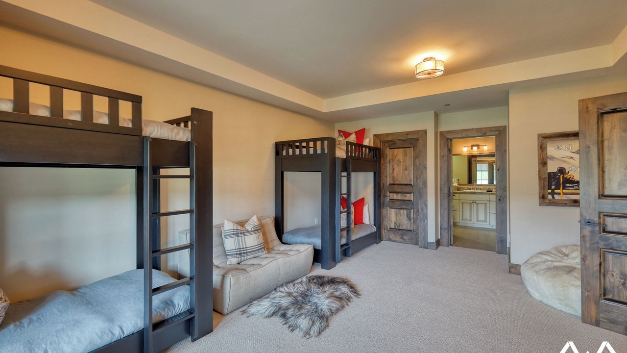 Photo of Bedroom in Spanish Peaks
