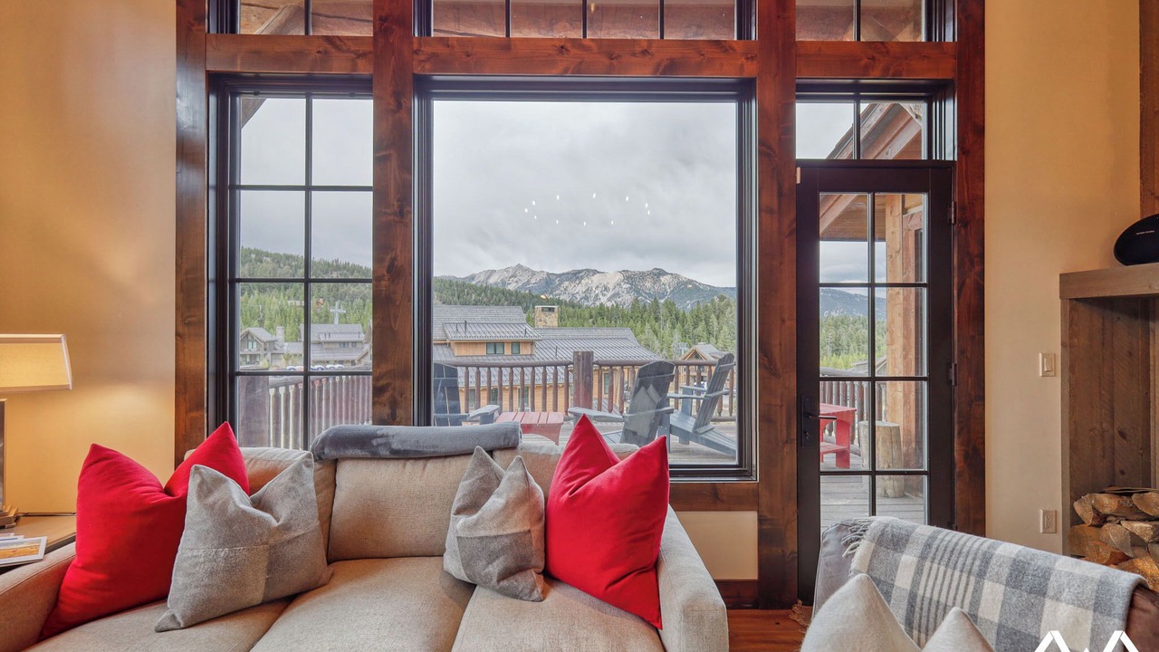 Photo of Livingroom in Spanish Peaks
