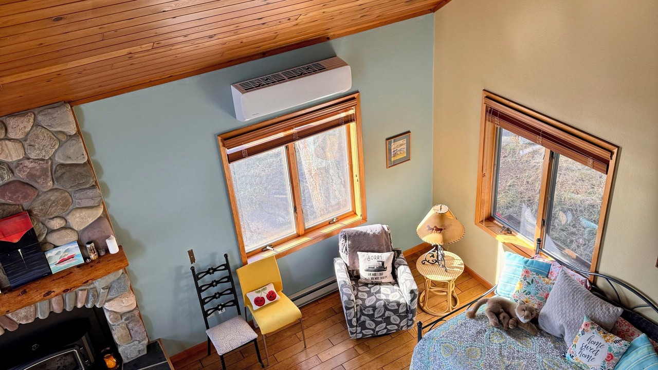 Photo of Livingroom in Finley Point