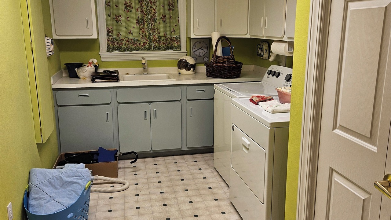 Photo of Others in Absarokee