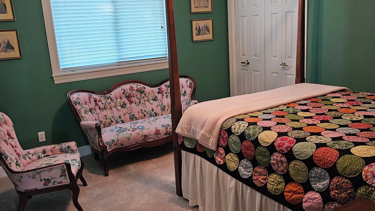 Photo of Bedroom in Absarokee