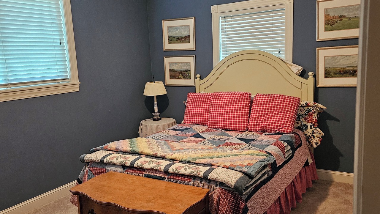 Photo of Bedroom in Absarokee