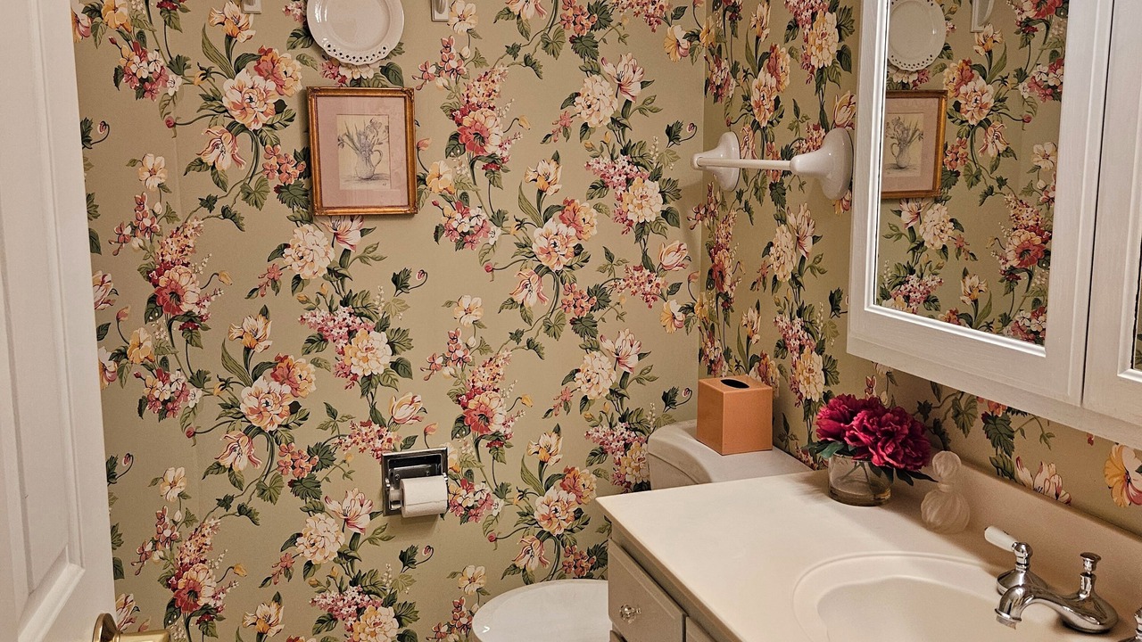 Photo of Bathroom in Absarokee