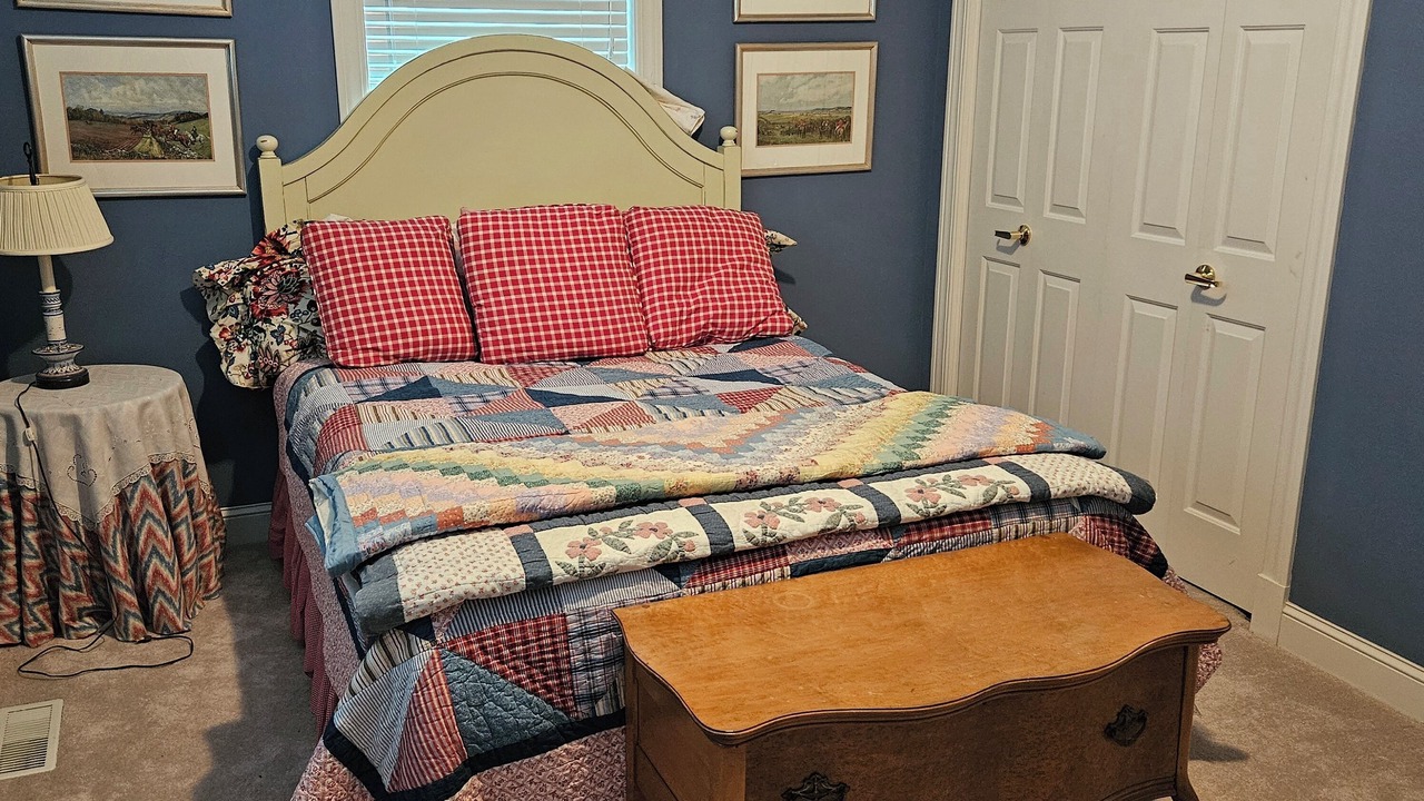 Photo of Bedroom in Absarokee