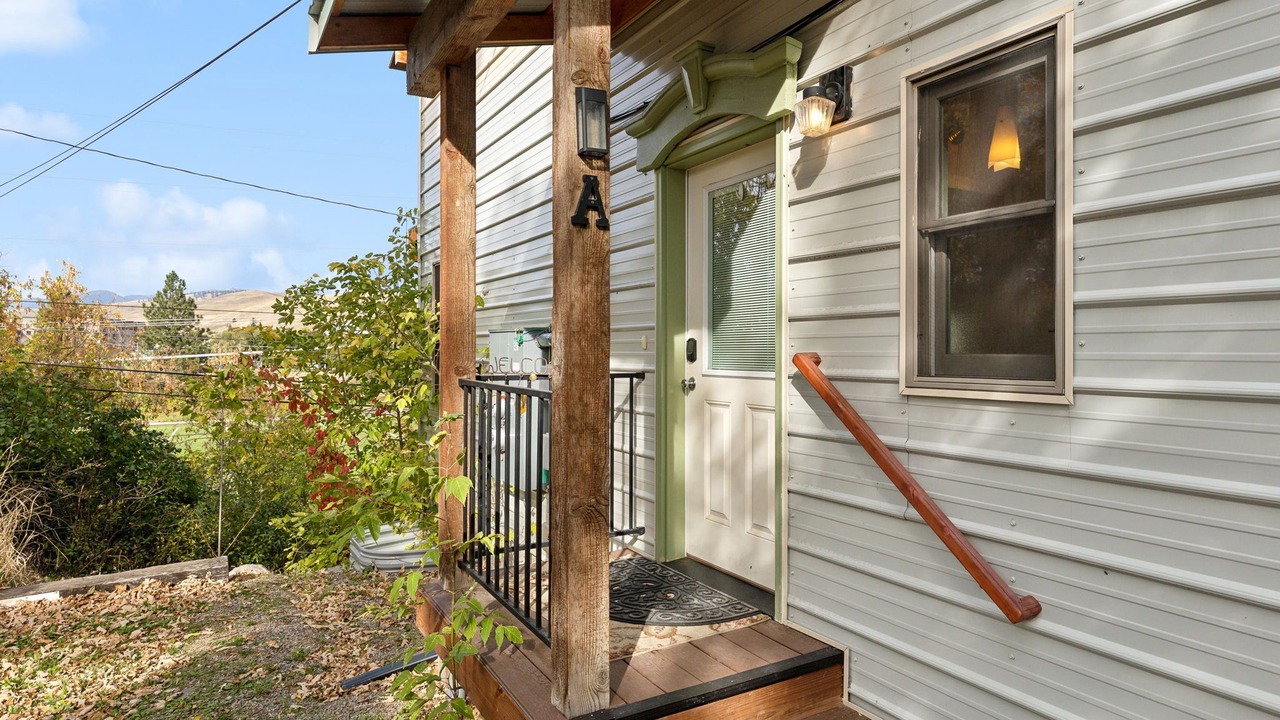 Photo of Others in University District